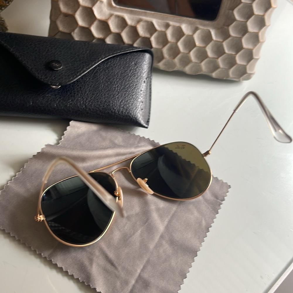 Sunglasses - Picture 7 of 7